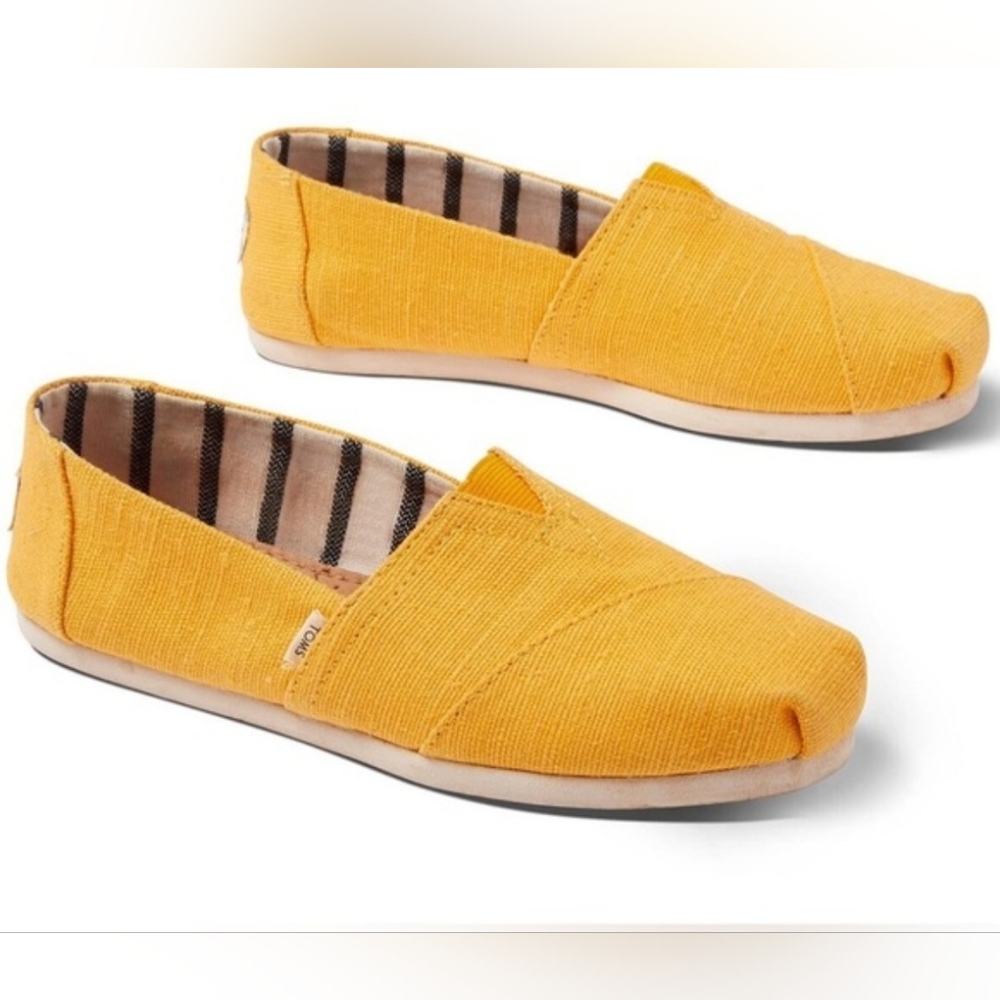 TOMS GOLD FUSION HERITAGE CANVAS VENICE COLLECTION SIZE 6